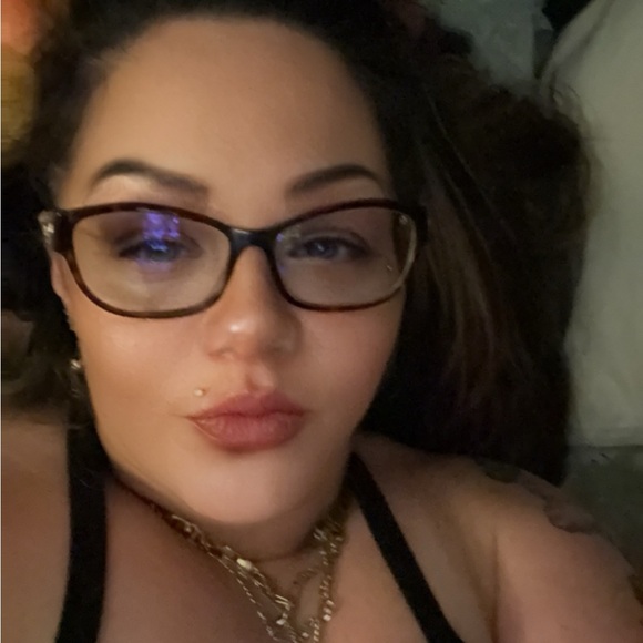 Meet your Posher, Tamara the Beast! - Picture 3 of 11